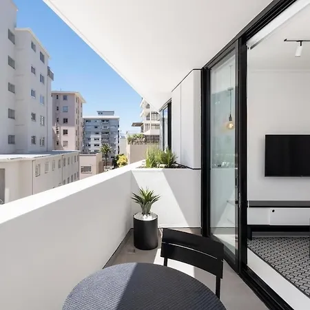 Flamingo 801 - Top Floor Sea Point Apartment With Daily Housekeeping Kaapstad Buitenkant foto