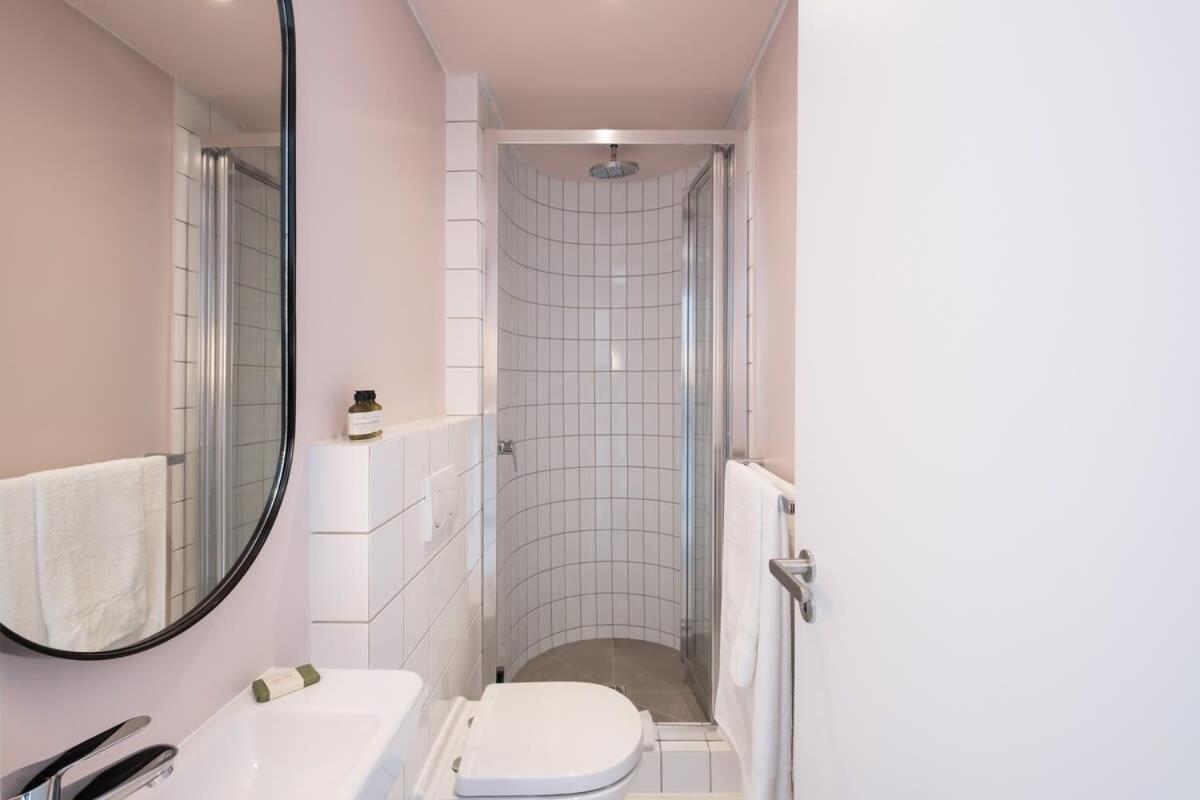Flamingo 801 - Top Floor Sea Point Apartment With Daily Housekeeping * Kaapstad
