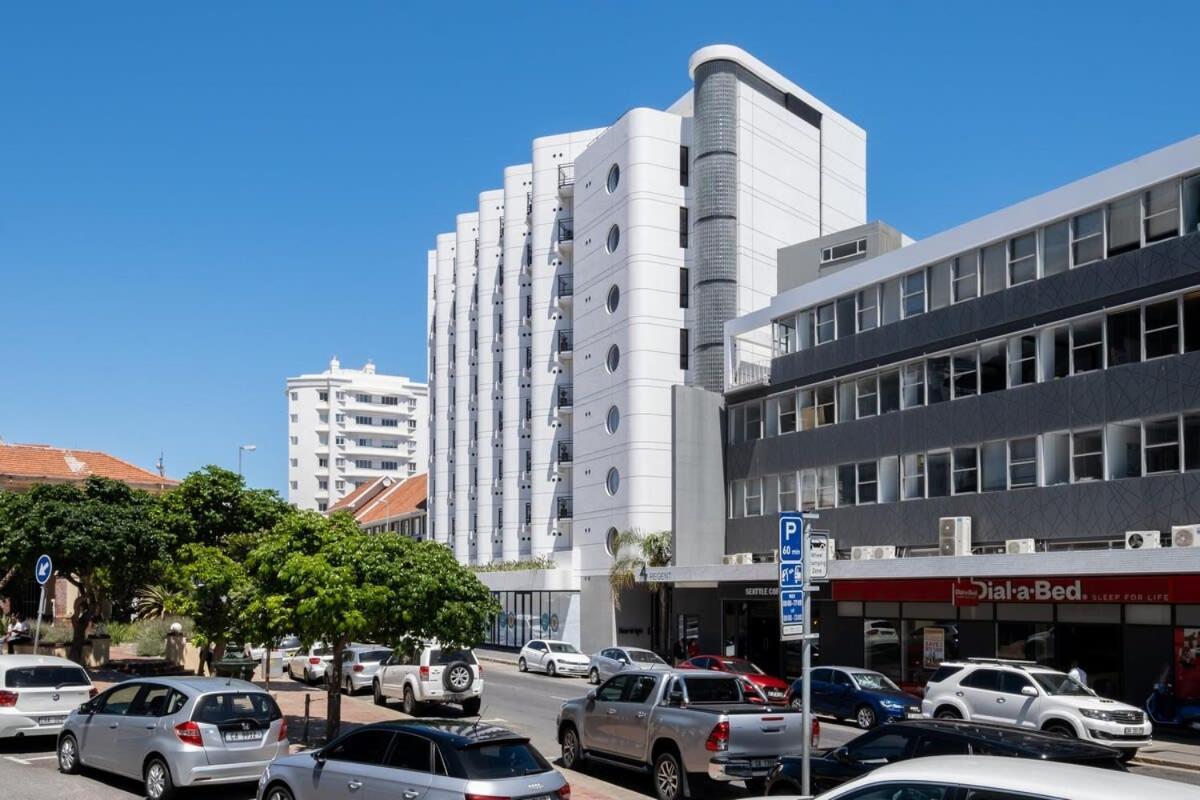 Flamingo 801 - Top Floor Sea Point Apartment With Daily Housekeeping Kaapstad
